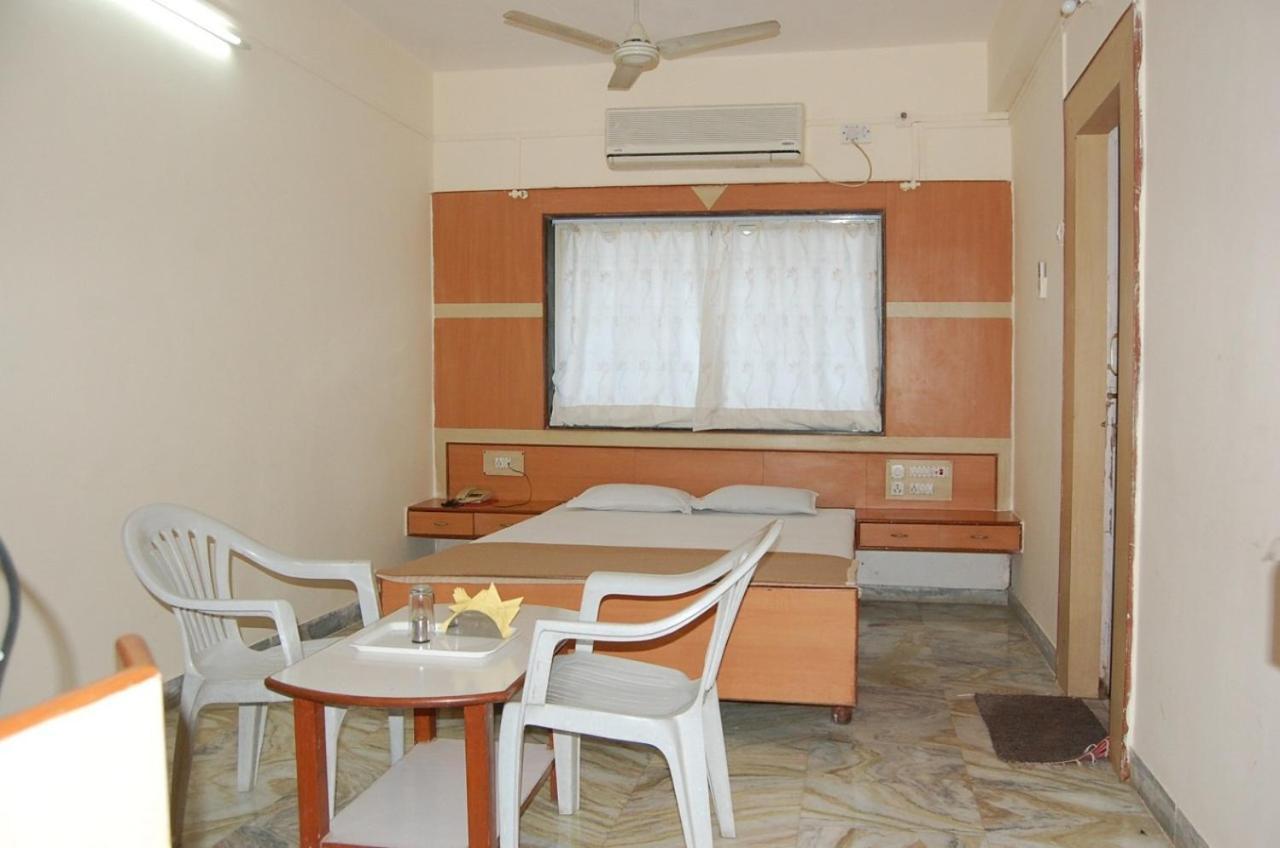 Hotel Sangram Palace Shirur 外观 照片